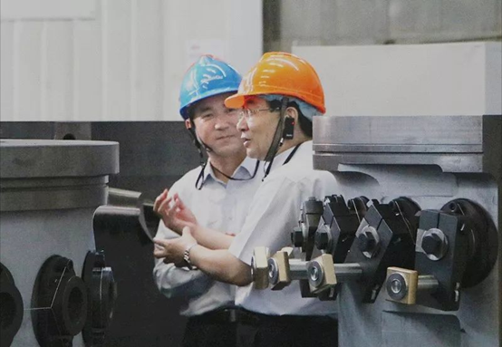 陕西省委书记、省人大常委会主任胡和平一行莅临陕鼓“话转型”“谈发展”