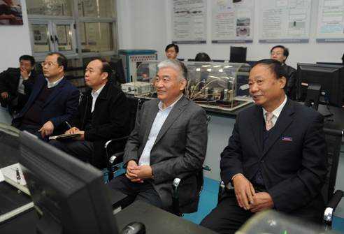 2011年科技部副部长在陕鼓调研时指出： 人才是根本 科技是关键 效益是基础